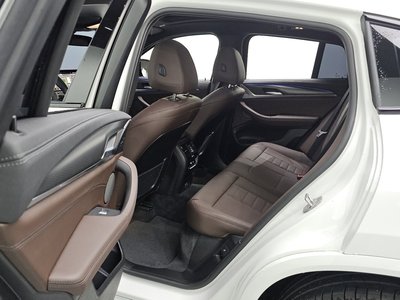2025 BMW X4 缩略图 25