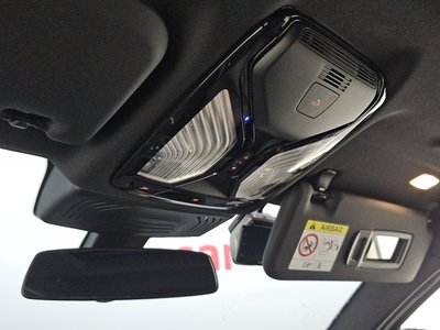 2025 BMW X4 缩略图 22