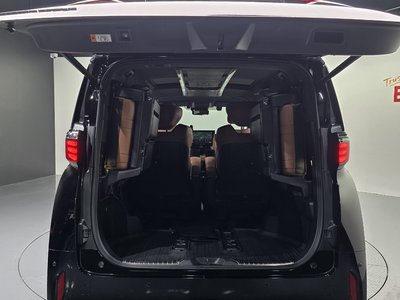 2025 Toyota ALPHARD — миниатюра 20