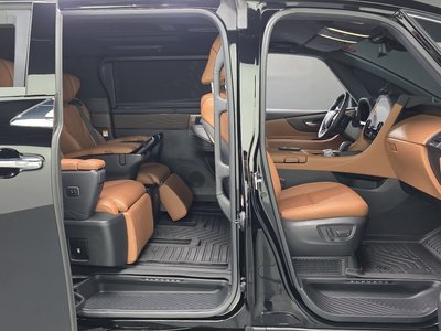 2025 Toyota ALPHARD — миниатюра 11