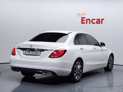 MERCEDES-BENZ C-CLASS - 3