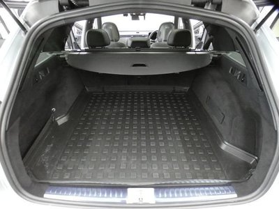 MERCEDES-BENZ E-CLASS - 9