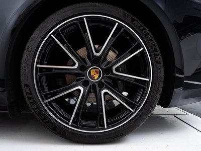PORSCHE PANAMERA - 8