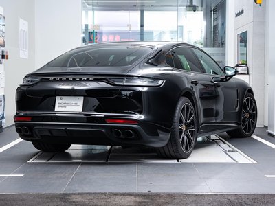 PORSCHE PANAMERA - 3