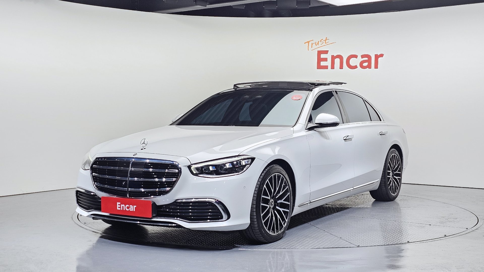 MERCEDES-BENZ S-CLASS - View 1