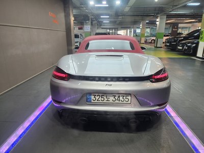 PORSCHE 718 - 4