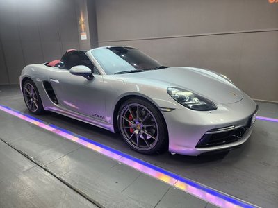 PORSCHE 718 - 1