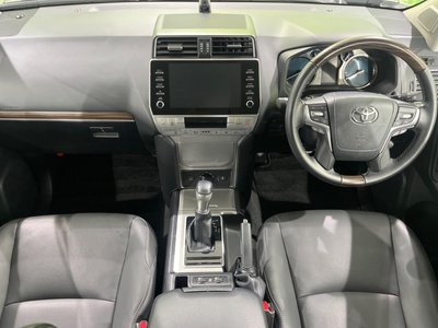 2023 Toyota LAND CRUISER PRADO — фото 2