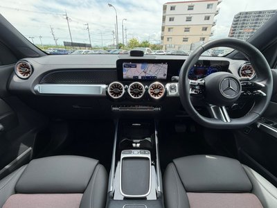 2025 Mercedes-BENZ EQB — миниатюра 27