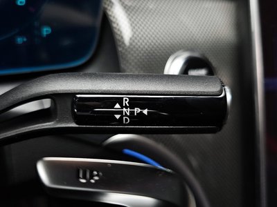 MERCEDES-BENZ GLC - 9