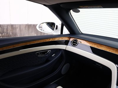 صورة مصغرة 75 لـ 2021 Bentley CONTINENTAL