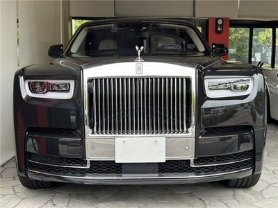 ROLLS-ROYCE PHANTOM - 2