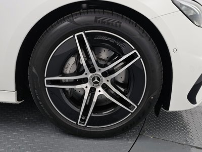 MERCEDES-BENZ E-CLASS - 6