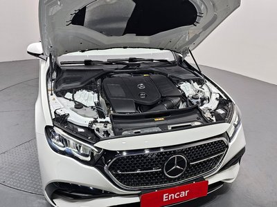 MERCEDES-BENZ E-CLASS - 7