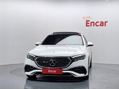 MERCEDES-BENZ E-CLASS - 2