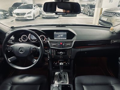 MERCEDES-BENZ E-CLASS - 5