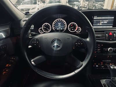 MERCEDES-BENZ E-CLASS - 8