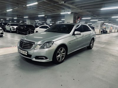 MERCEDES-BENZ E-CLASS - 1