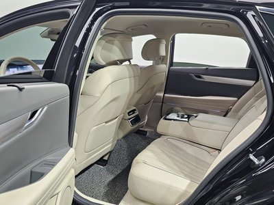 2025 Genesis G80 (RG3) — миниатюра 17