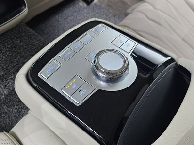 2025 Genesis G80 (RG3) — миниатюра 21