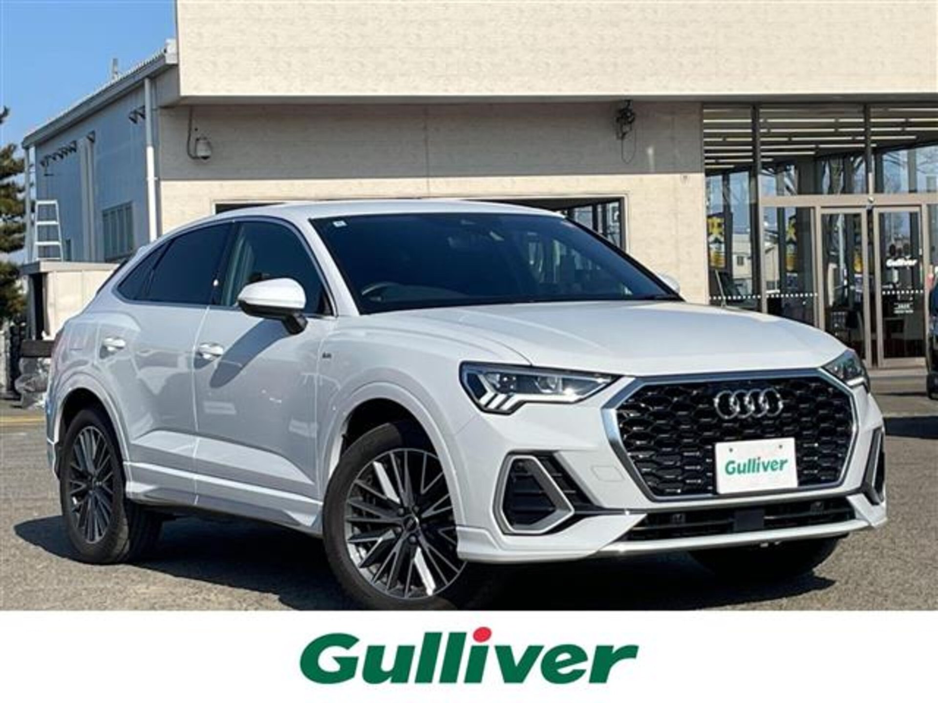 AUDI Q3 SPORTBACK - View 1