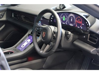 صورة مصغرة 16 لـ 2026 Porsche TAYCAN