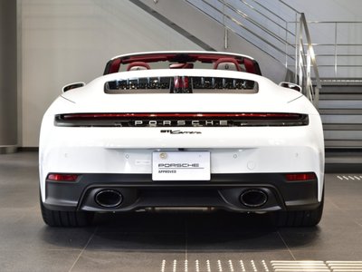 PORSCHE 911 CABRIOLET - 4