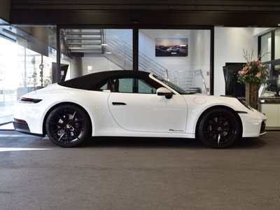 PORSCHE 911 CABRIOLET - 6