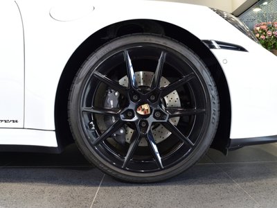 PORSCHE 911 CABRIOLET - 10