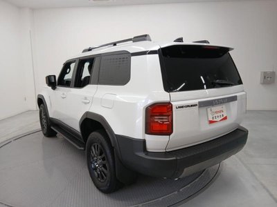 TOYOTA LAND CRUISER 250 - 7