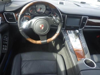 PORSCHE PANAMERA - 6