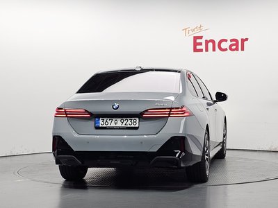 BMW 5 SERIES - 3