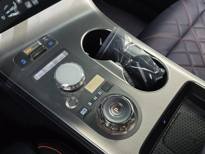 2024 Genesis GV70 — миниатюра 12