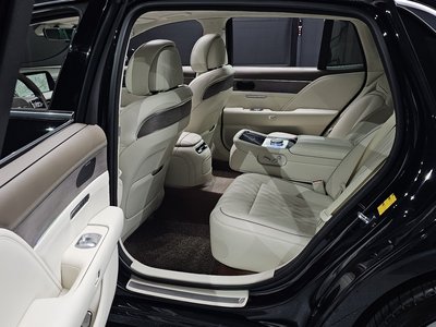 2022 Genesis G90 (RS4) thumbnail 17