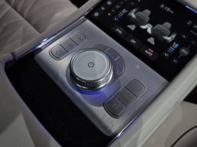 2022 Genesis G90 (RS4) thumbnail 43
