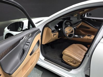 GENESIS G80 (RG3) - 10