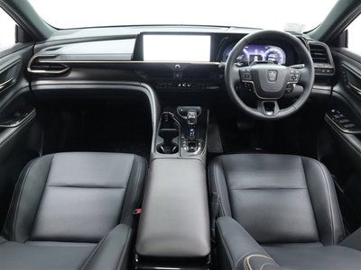 صورة 3 لـ 2025 Toyota CROWN SPORT