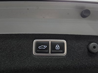 صورة مصغرة 16 لـ 2022 Genesis THE NEW G70