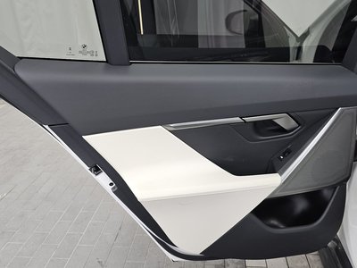 صورة مصغرة 15 لـ 2025 BMW 5 SERIES