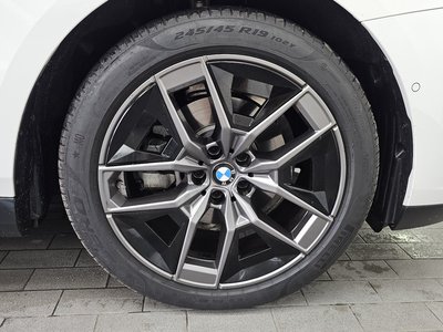 صورة 8 لـ 2025 BMW 5 SERIES