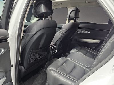 2021 Genesis GV70 thumbnail 18