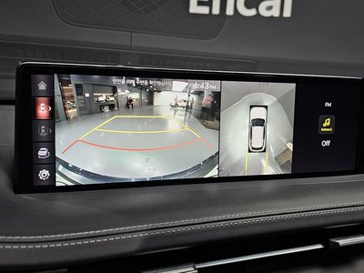 2021 Genesis GV70 thumbnail 22