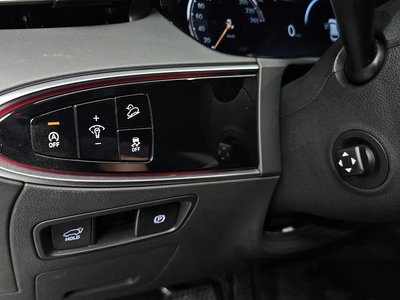 2021 Genesis GV70 thumbnail 23