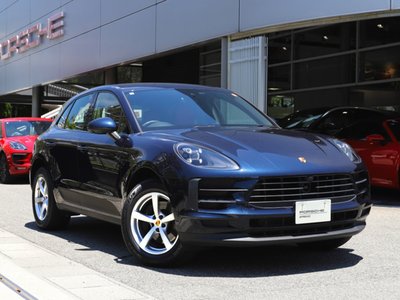 PORSCHE MACAN - 10