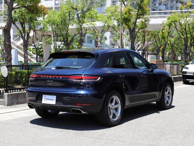 PORSCHE MACAN - 7