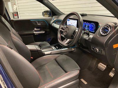 MERCEDES-BENZ EQB - 7