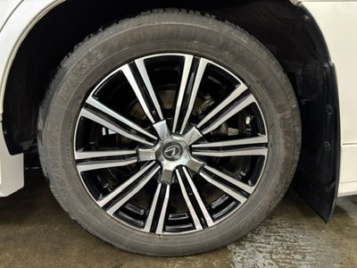 2017 Lexus LX — миниатюра 30