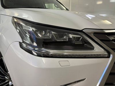 2017 Lexus LX — миниатюра 11