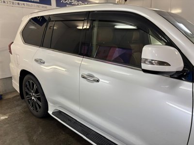 2017 Lexus LX — миниатюра 13