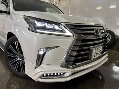 2017 Lexus LX — миниатюра 12